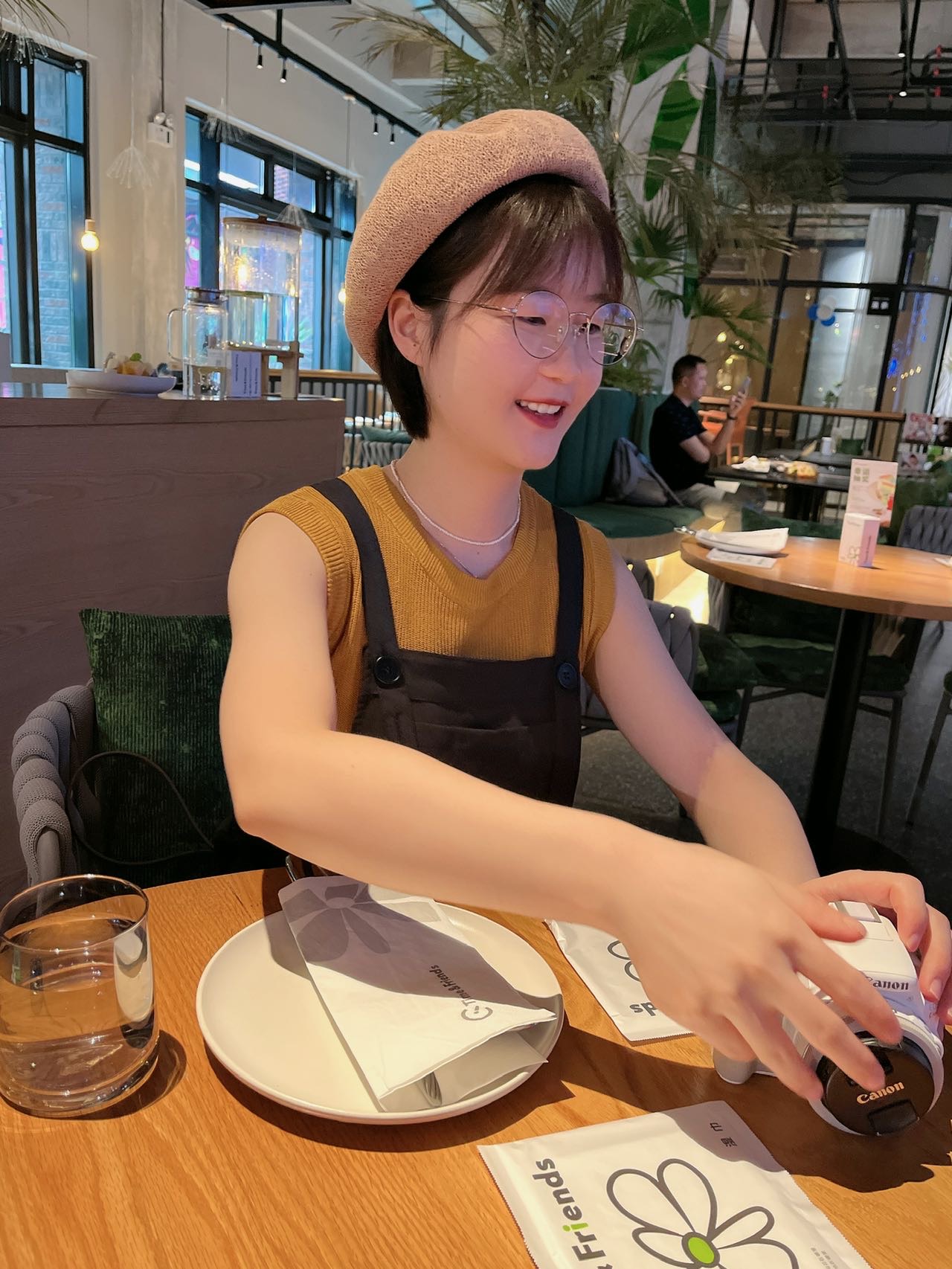 代小姐