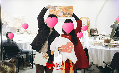 长沙婚介所公益活动现场牵手嘉宾.jpg