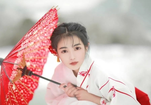 谭小姐