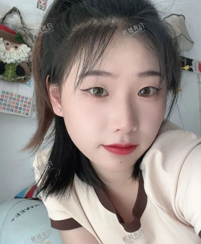 秦小姐