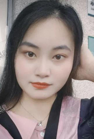 李女士
