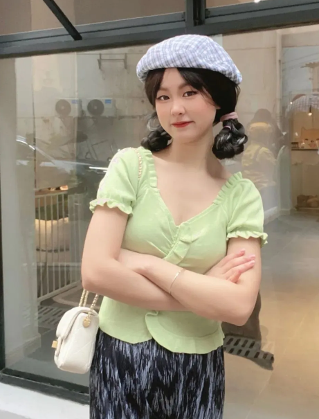 黄女士