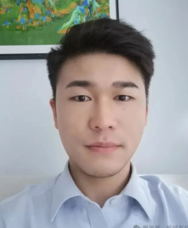 李先生
