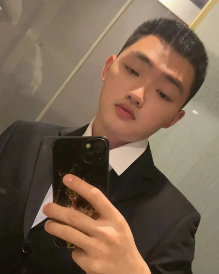 王先生