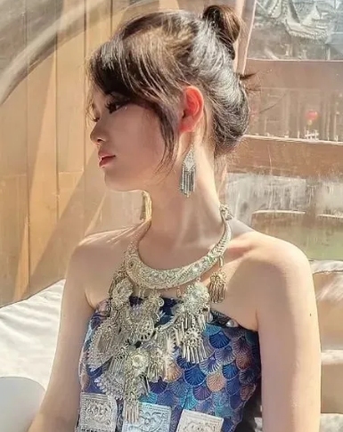孟女士