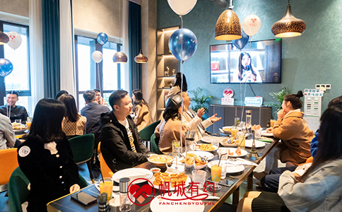 爱情的艺术与科学：在理性的框架中寻找感性的共鸣