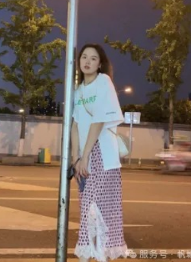 于女士