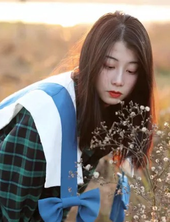 吕女士